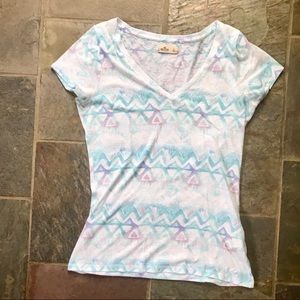 hollister v neck // pastel shirt // L
